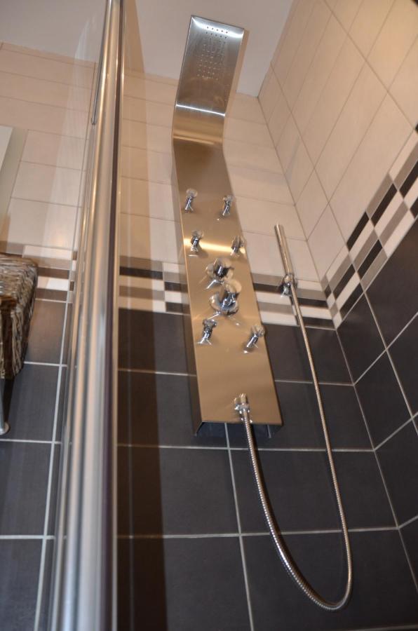 Le Moderne - Appartement Troyes Centre ภายนอก รูปภาพ